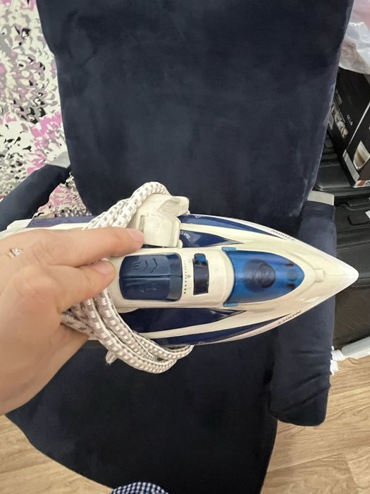 Продам утюг Maxwell