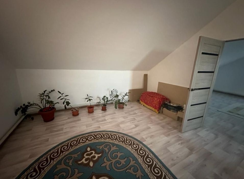 Монсарт в даче продается. Хорошый дом.