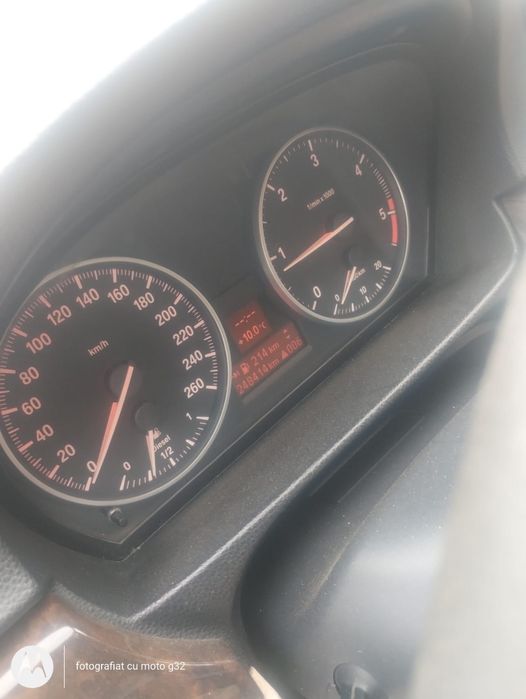 Vând BMW Seria 3 E90 320D
