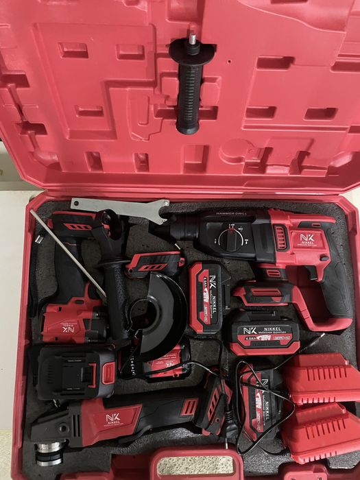 Набор шуруповертов