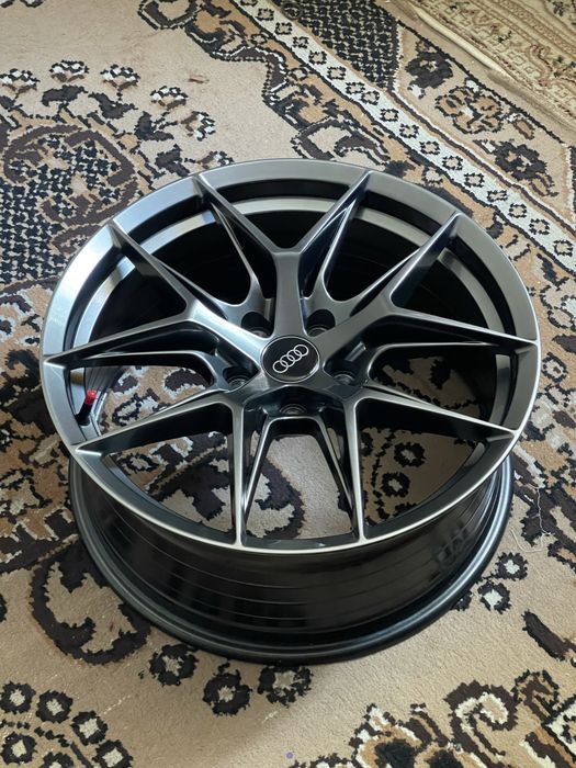 Vossen R18 почти новый