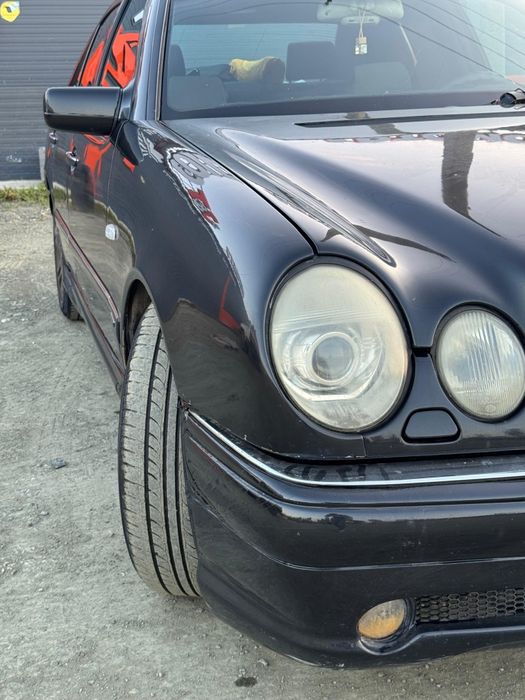 Продам мерседес w210