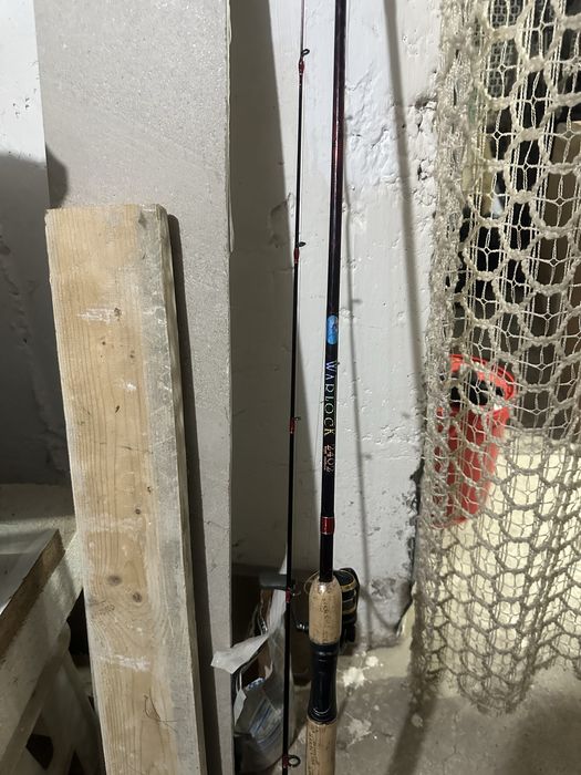 Vand laseta spinning cu mulineta okuma