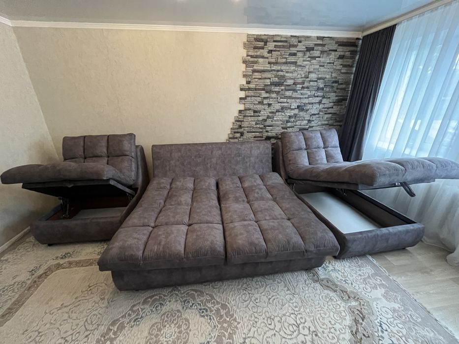 Продаю шикарный новый диван