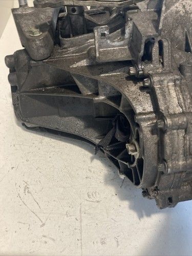 Ръчна скоростна кутия 6 степенна за Nissan Qashqai 2.0 бензин (2010) 32010JD200