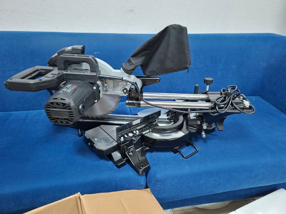 Дисковая электрическая пила