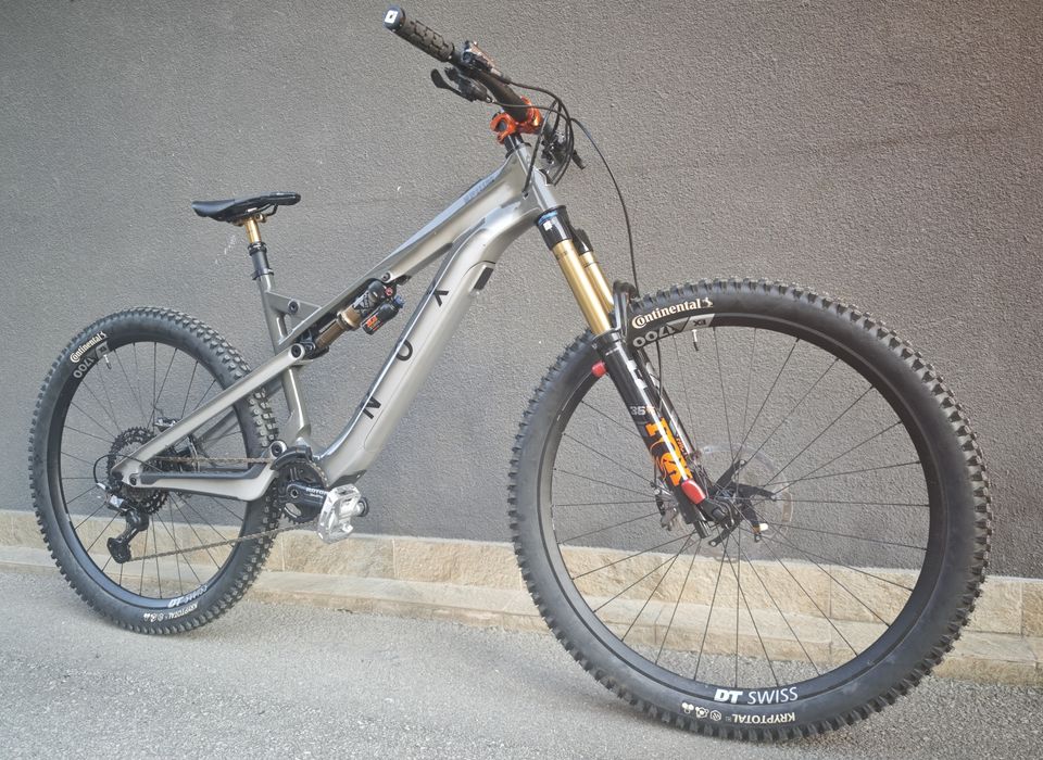 Карбонов Електрически Велосипед 29" Nox Full Fox Full XTR 2025 17.5кг