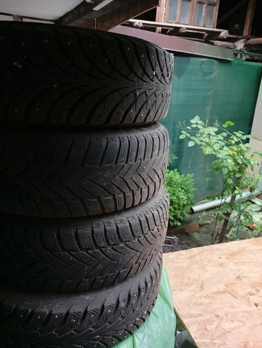 Vând cauciucuri de iarna+ jante tabla R15 5/112