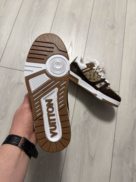 Adidasi Barbati Louis Vuitton Trainer Maro!