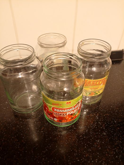 Продам банки  0.7 и 09