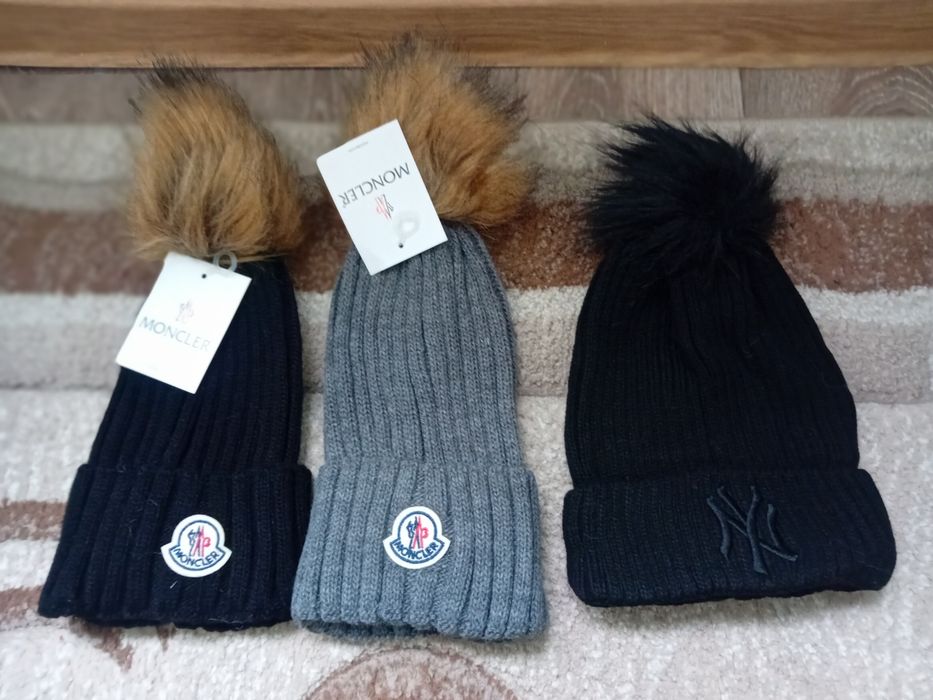 Vând caciuli unisex diferite branduri