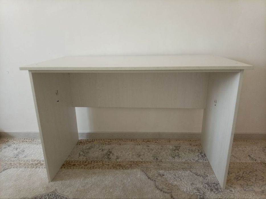 Срочно янги парта сотилади.