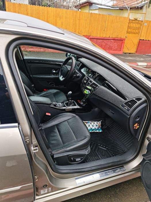 Renault Laguna 3 Initiale Paris Bose Edition