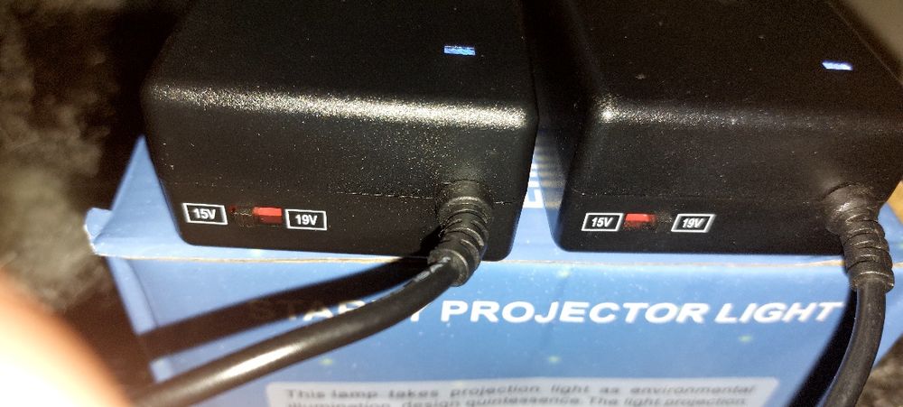 Alimentatoare  de laptop:    15V/19V 24/31/32/50 V