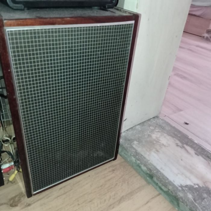 Бас каса и Тонколони за усиловател