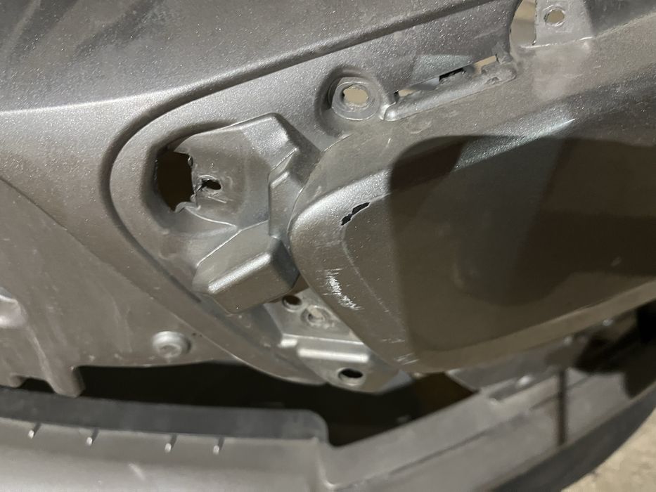 Продам бампер гранда фл