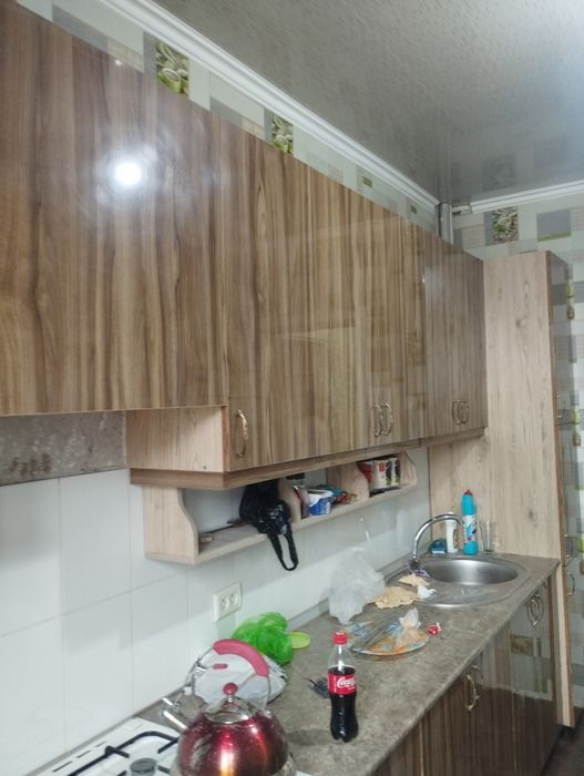 Kuxiniy mebel sotiladi