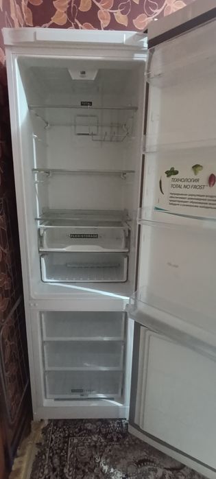 Продам холодильник