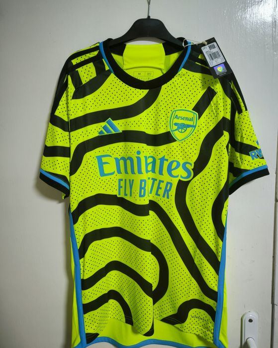ПОСЛЕДНИ БРОЙКИ Чисто нови оригинални футболни екипи на Manchester United Arsenal Real Madrid  Bayern Munich Roma Juventus Benfica Lion