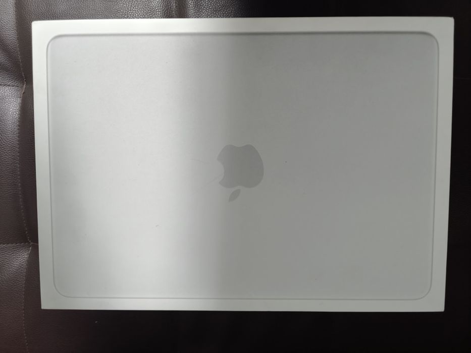 MacBook Neo 512GB cutia sigilata 13inch