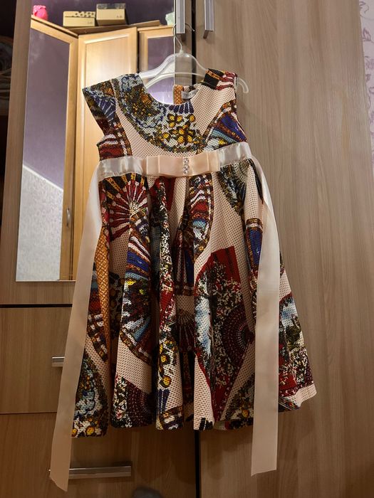 Продам три праздничных платья за 15 000