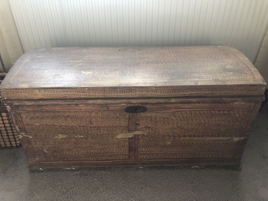 Дървен сандък старинен, дървена стойка за вино