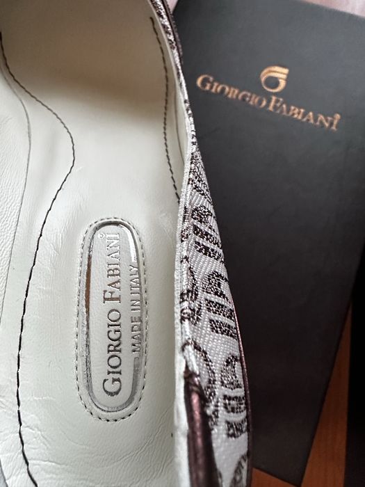 Set format din geanta si pantofi marca Giorgio Fabiani