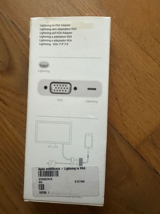 Lighting to VGA iPhone Cable