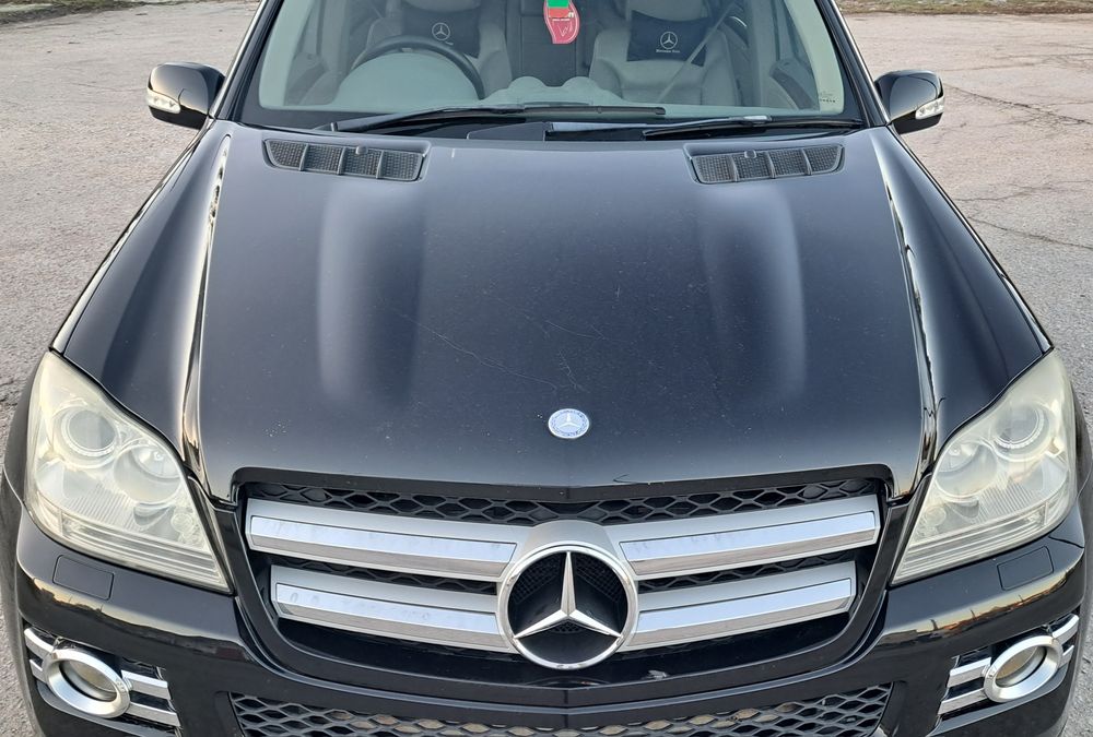 Предена капак Мерцедес ГЛ Х164 сив черен Mercedes GL X164