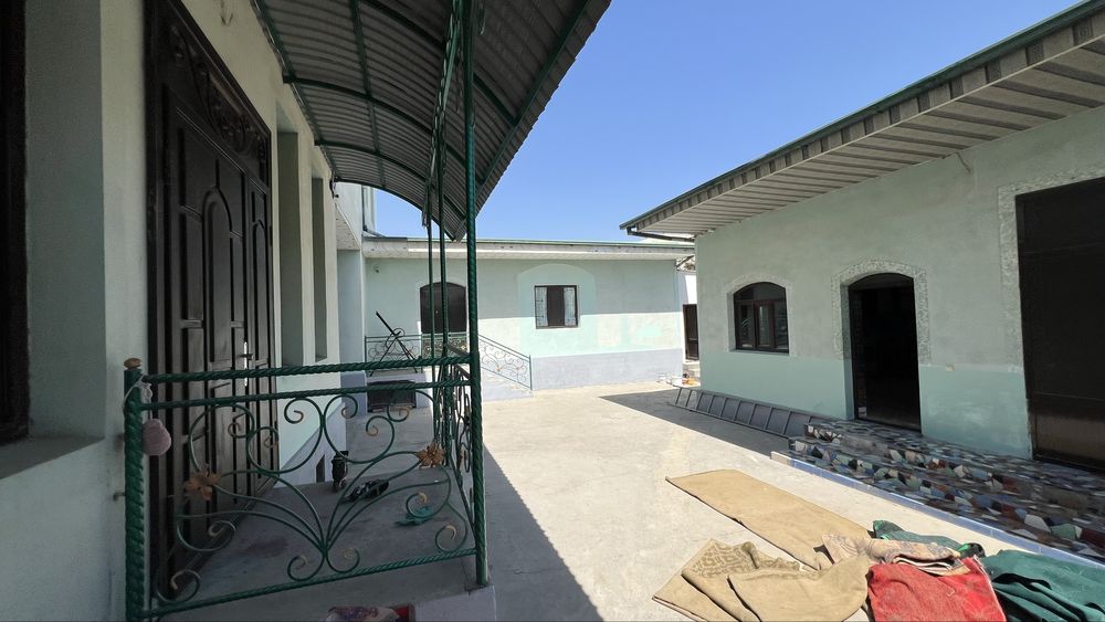 Уй сотилади. 9 соток 2 каватли. Университет участка Садаф 69