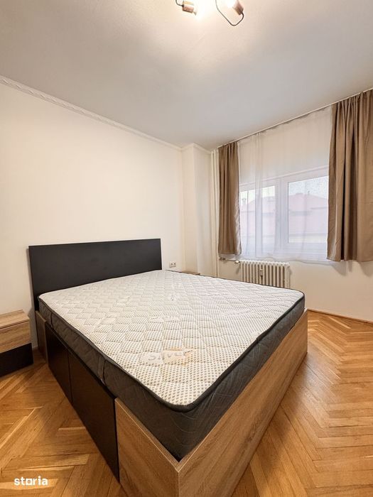 Apartament 3 camere, zonă centrală Oradea
