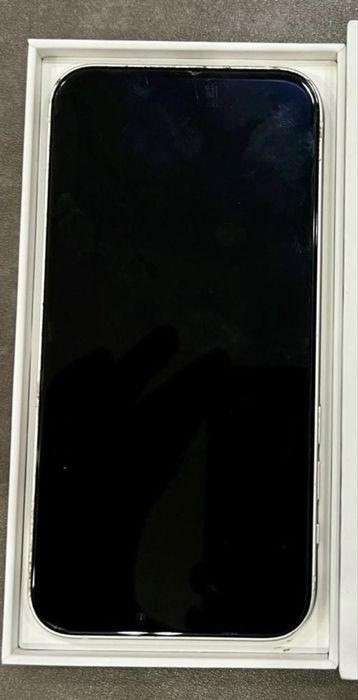 Iphone 12 белого цвета