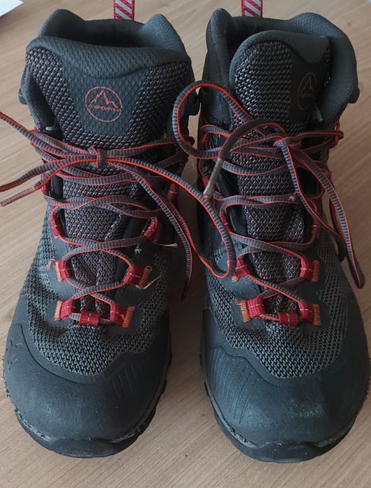 Туристически обувки La sportiva 38