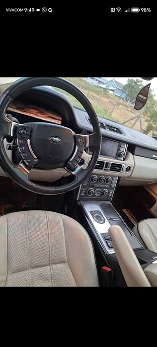 Land Rover Range Rover 2012 г. Diesel – Поддържан, Луксозно оборудване Продавам Land Rover Range Rover, дизел, 2012 ,