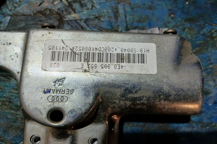 Blocator volan 4E0905852E 4E0905852E Volkswagen VW Touareg generatia