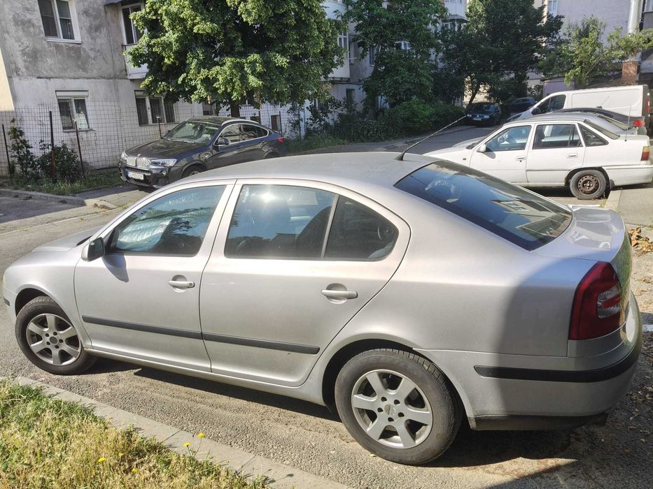 Vând Skoda Octavia 2, an 2004, echipată cu motor 1.6 MPI + instalație GPL