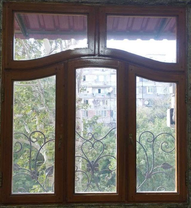 двери и  рамы б/у в отличном состоянии . распродажа .большие скидки.