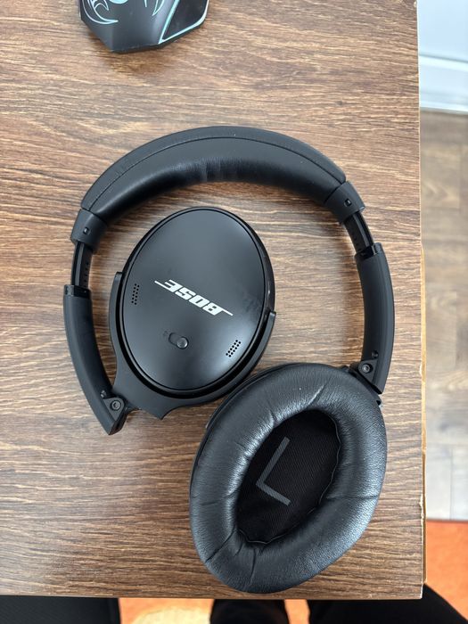 Vând căști Bose QuietComfort (Black)