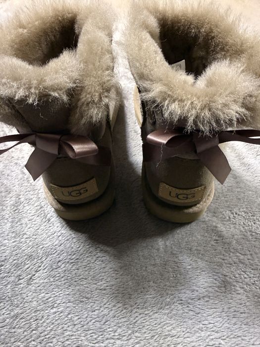 Ugg Mini Bailey 36 noi new