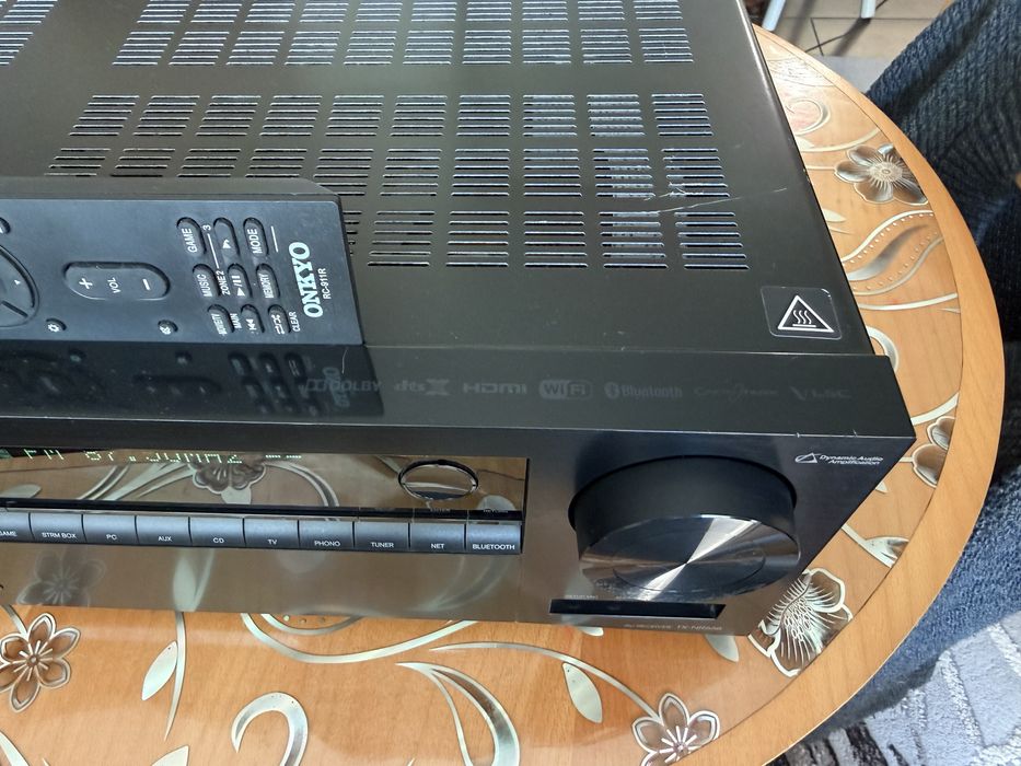 Onkyo TX-NR656 Bluetooth Wi-Fi