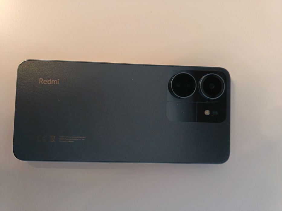 Xiaomi 13c cu ecranul spart