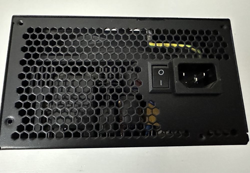 Блок питания Gigabyte Aorus P850W