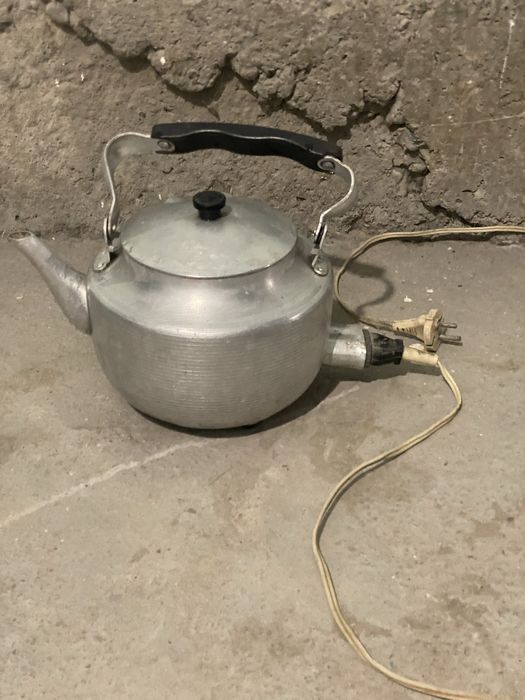 Электрочайник из аллюминия