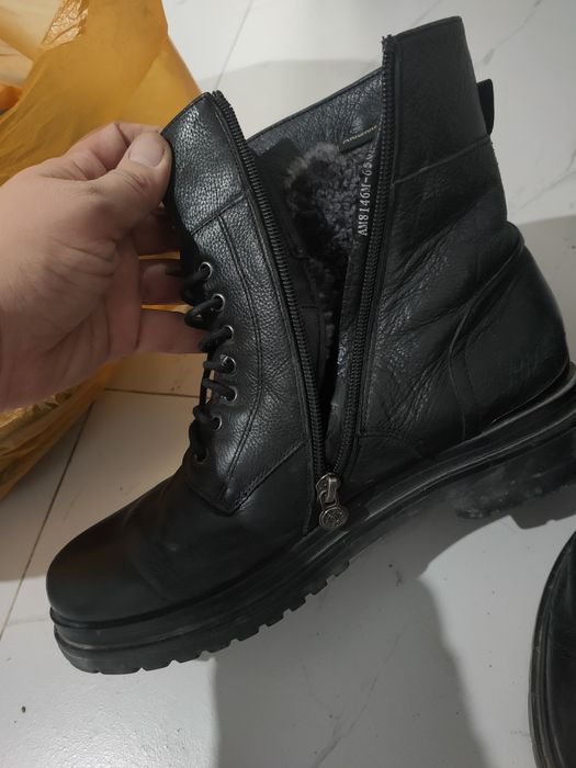 Зимний ботинки 3500тг  38размер