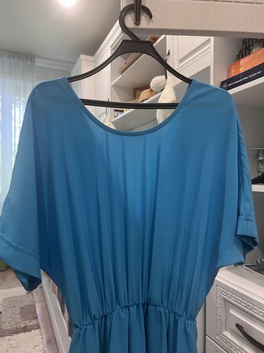 Продам женское платье