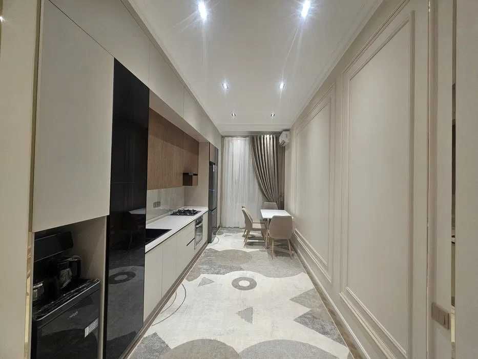 Royal House, 2/9/10, 52м2 Ориентир: Фрегат кафе, Шота Руставели !!