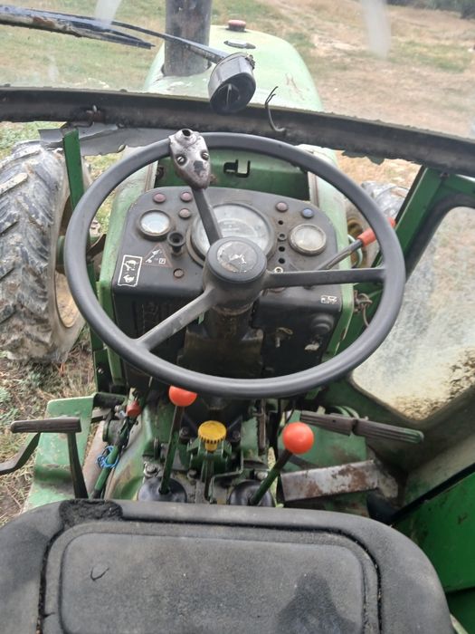 Tractor de vânzare