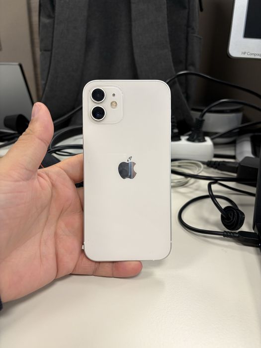 Iphone 12 (128 гб), белый