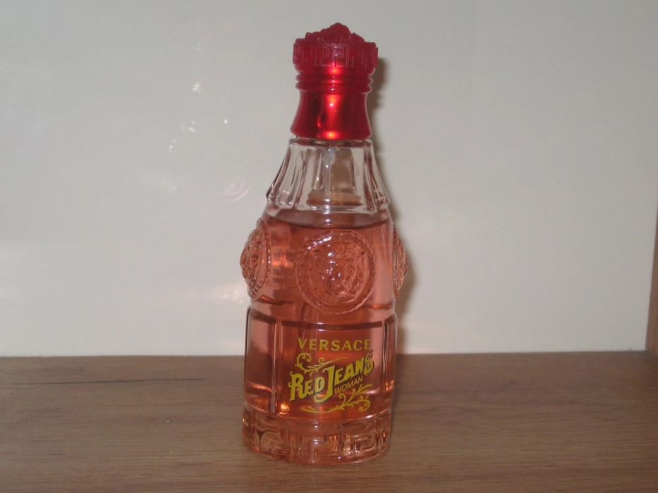 Парфюм Versace Red Jeans