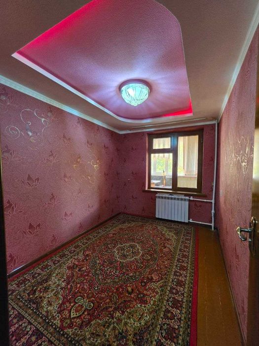Продаётся 2х комнатная квартира в кирпичном доме + 6 метровый веранда.